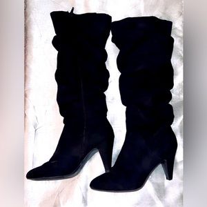 Worthington Black tall boots with heels & memory foam. Size 9. Used.